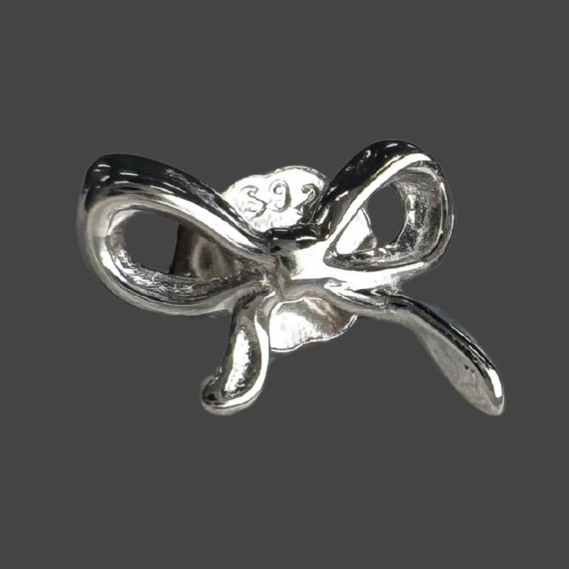 KNOT STUDS